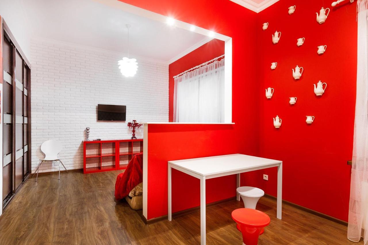 Modern Apartment In The City Center In A New Building أوديسا المظهر الخارجي الصورة