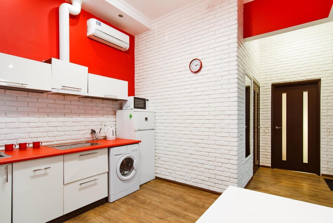 Modern Apartment In The City Center In A New Building أوديسا المظهر الخارجي الصورة