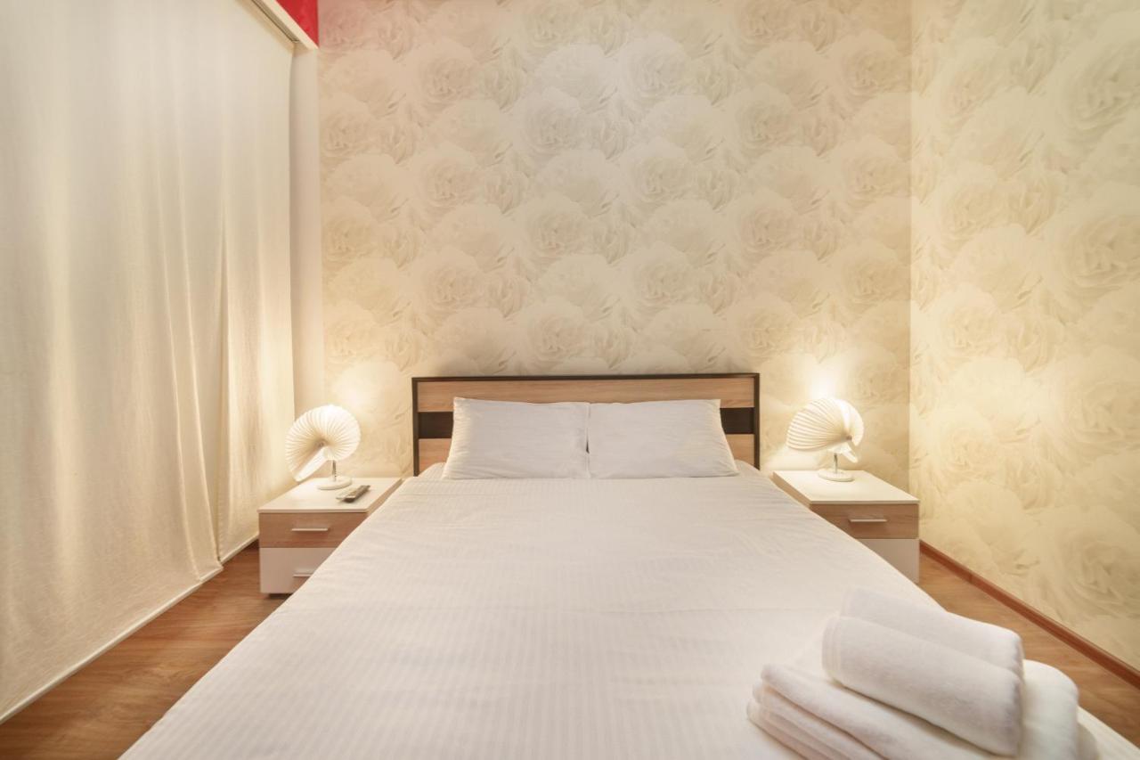Modern Apartment In The City Center In A New Building أوديسا المظهر الخارجي الصورة